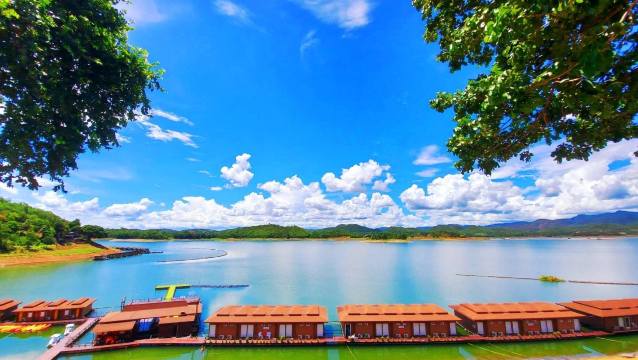 拉雅布里度假村-官方