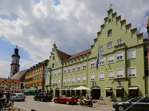 马兹灵酒店住宿-拜耶里切酒店