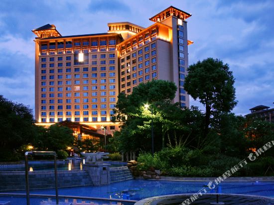 丰顺广东鹿湖温泉假日酒店