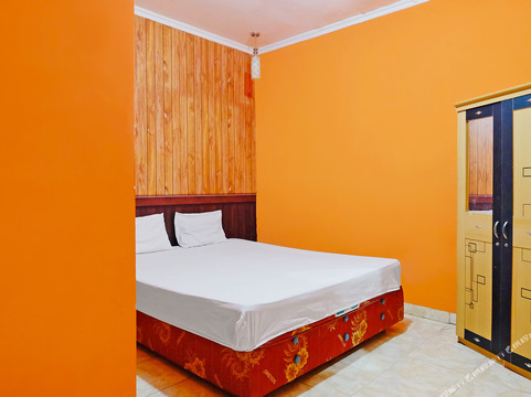 Oyo 91537 Wisma Seruni Palopo