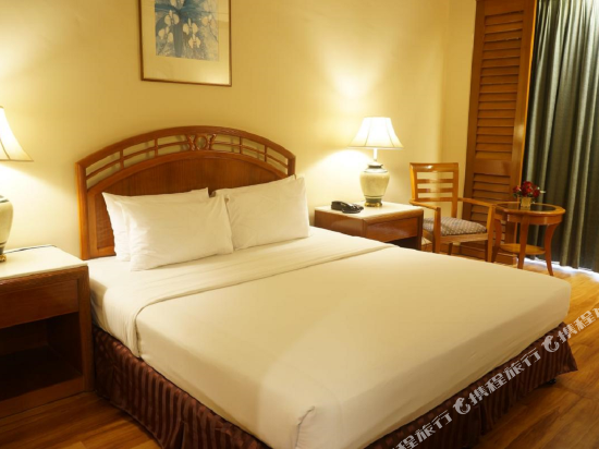 Sabah Oriental Hotel Room Type - SUPERIOR, KING BED