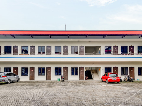 Super Oyo 90927 Homestay Tentrem 2