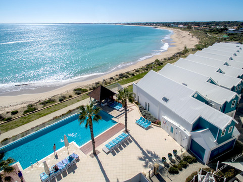 Golden Bay酒店住宿-贝壳曼德拉酒店