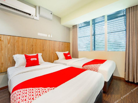 OYO 89628 Cool Hotel