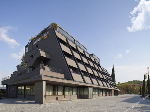 萨索洛酒店住宿-Executive Spa Hotel