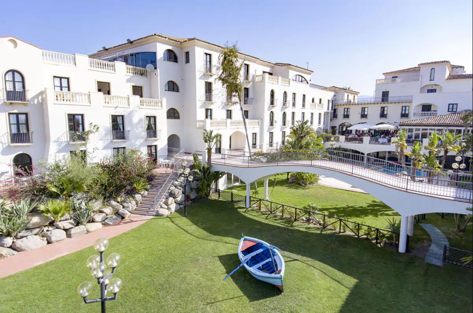 Phi Hotel Sighientu-官方