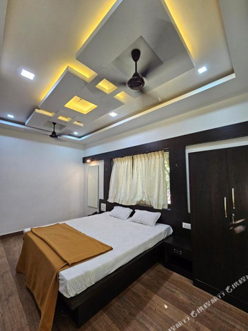 OYO 24932 Hotel Royal Stay