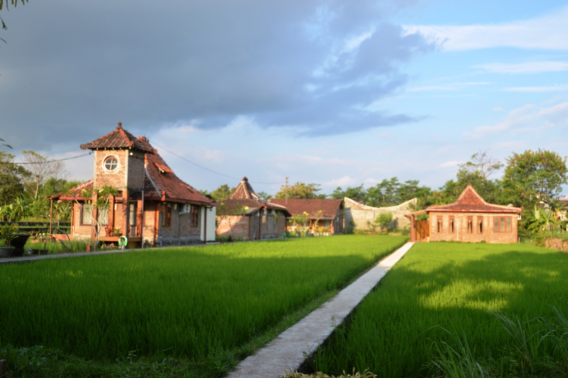 日惹阿拉曼达家庭泳池别墅-官方