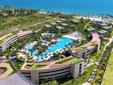 Pullman Phu Quoc Beach Resort