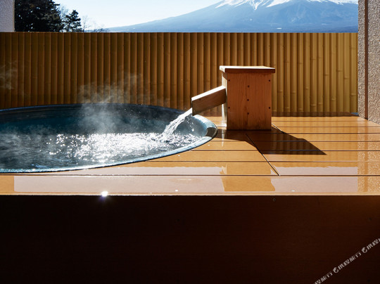 富士河口湖温泉湖南庄酒店