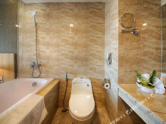 Muong Thanh Mui Ne Hotel Room Type - Deluxe Double room (twin beds)