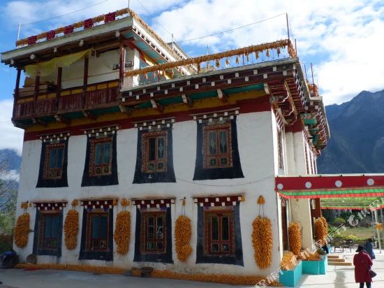 丹巴喜波拉民宿