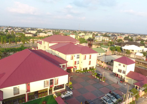 Villa Hilton Hotel & Apartments