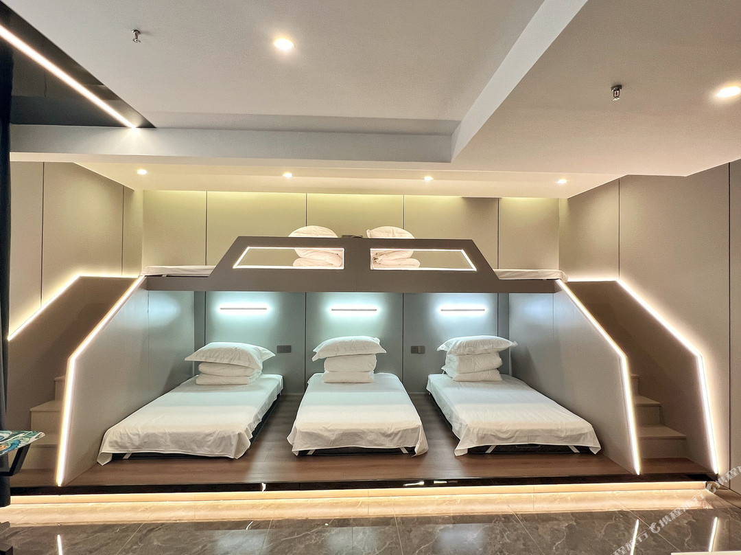 鲨鱼电竞馆酒店