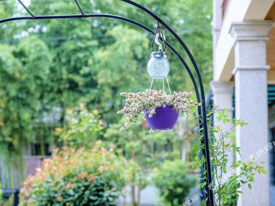 安吉一朵云下客栈