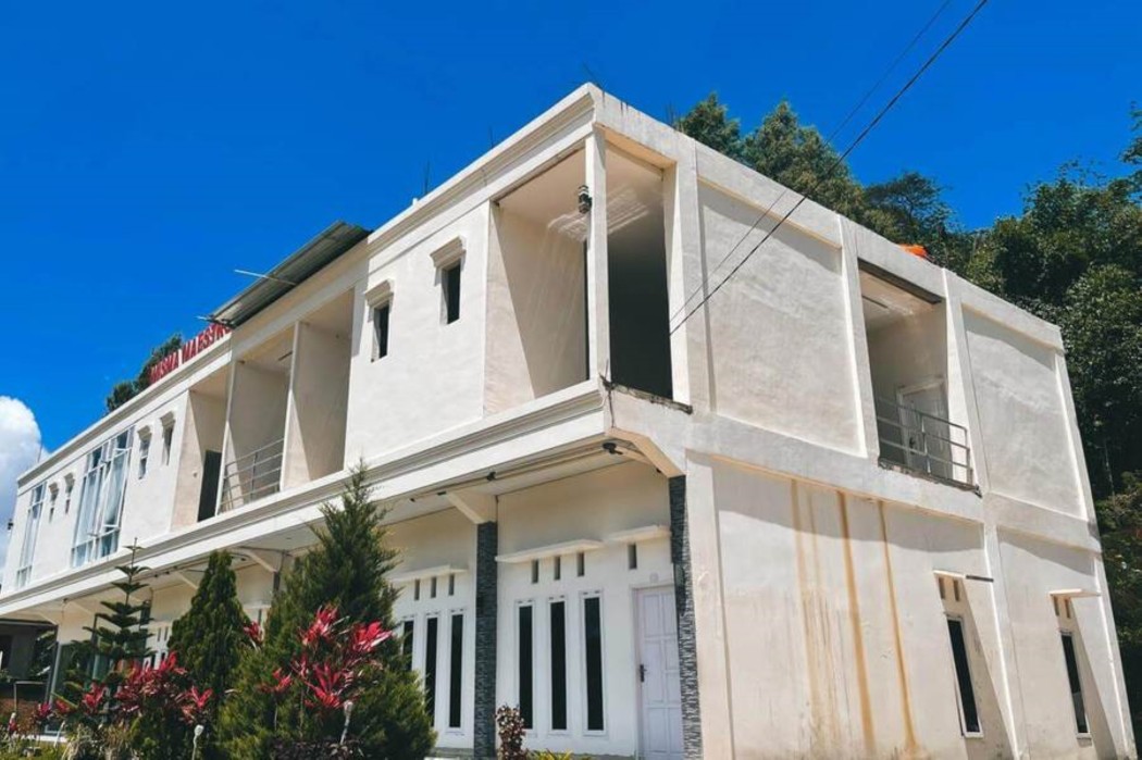 梅斯特罗托拉贾旅馆-官方