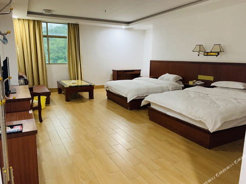 和平新天地温泉酒店