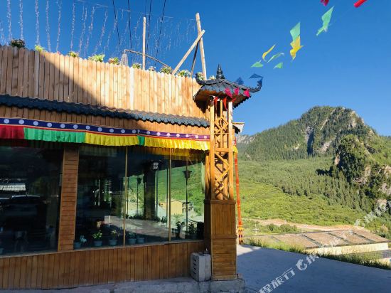 迭部藏地花语民宿