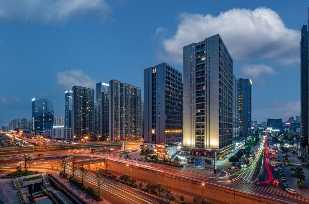 MEVIUS HOTEL (Convention and Exhibition Center Financial City)