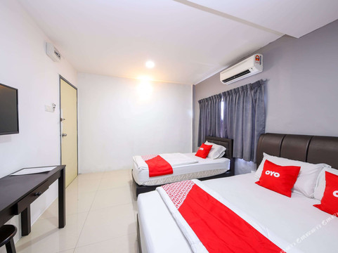 OYO 89702 Md Hotel Masai