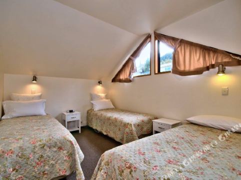 Melbourne Lodge Room Type - Two-Bedroom Apartment Melbourne Lodge Room Type - Two-Bedroom Apartment