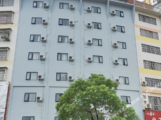 7天优品酒店(贺州高铁站店)