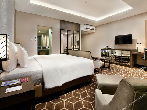 Swiss-Belinn Tunjungan