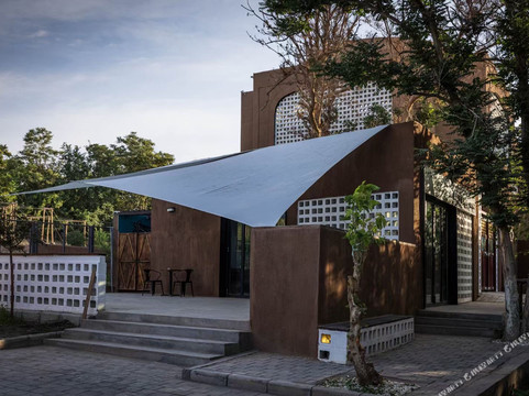 吐鲁番八风谷民宿