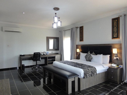 Uromi酒店住宿-Best Western Plus Elomaz Hotel