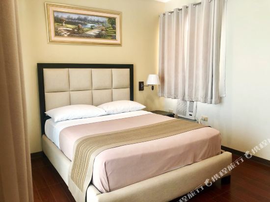 Prism Hotel Room Type - Luxury Suite