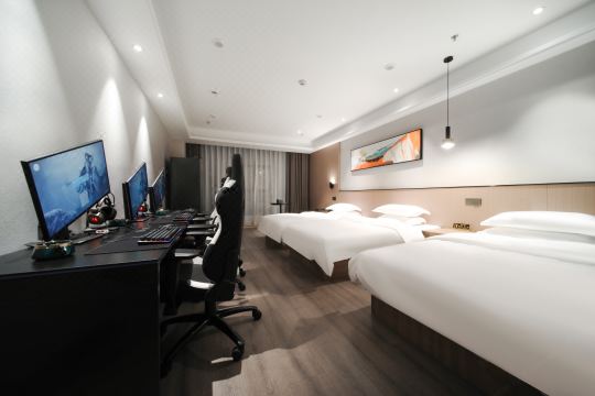 TOP Shangju E-sports Homestay (Cixi Yintai)