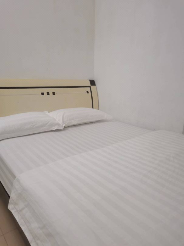 Yuchang Business Hostel