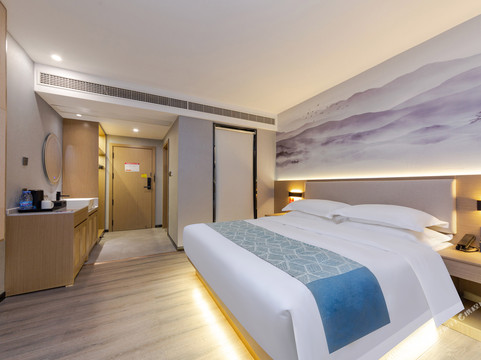 艺龙瑞云酒店（咸宁通山月亮湾夜市城店）