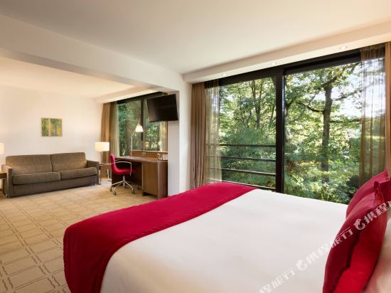 Dolce by Wyndham La Hulpe Brussels Room Type - Executive Double Room with Sofa Bed Dolce by Wyndham La Hulpe Brussels Room Type - Executive Double Room with Sofa Bed