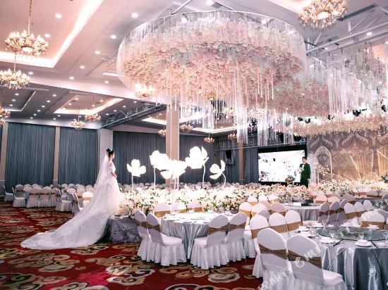 怡莱酒店(龙游君御店)