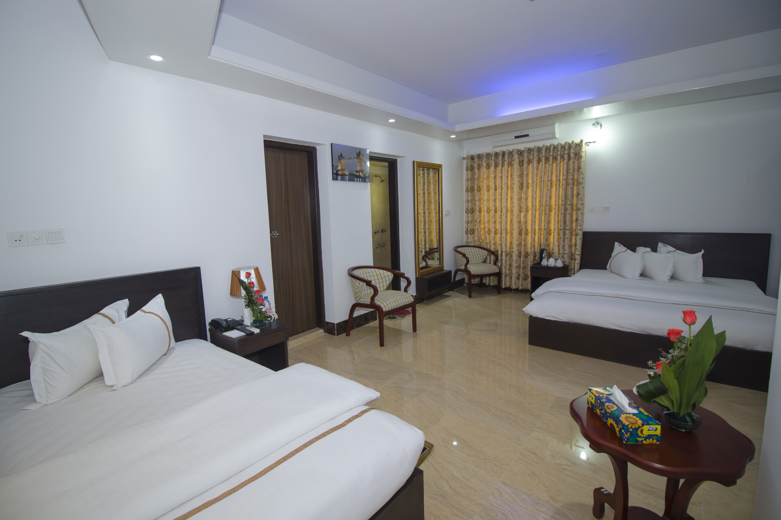 普拉贾蒂酒店-官方