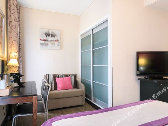 Hotel Florence Nice Room Type - Deluxe Triple Room With Double Bed Hotel Florence Nice Room Type - Deluxe Triple Room With Double Bed