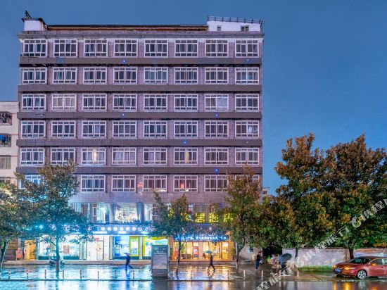 逸居连锁酒店(习水人民医院西城区店)