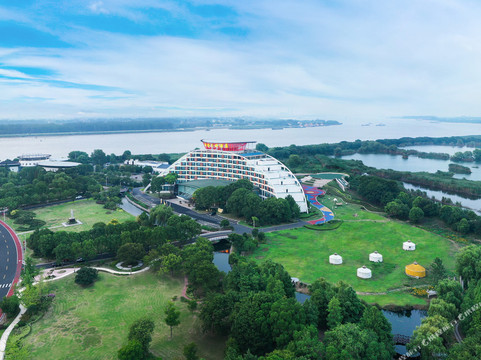 金陵润扬大桥酒店主图