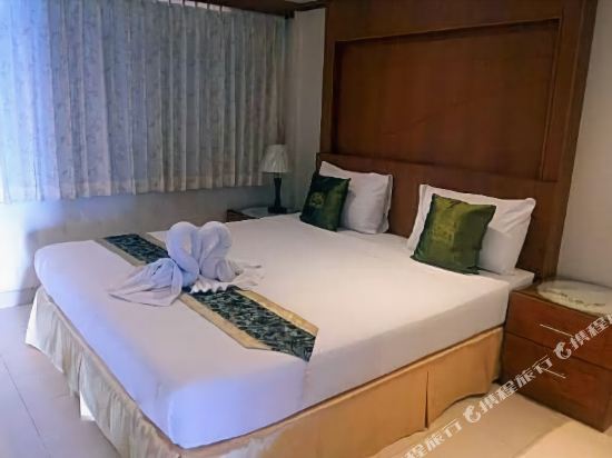 Seaview Sriracha Hotel Room Type - Superior Suite with Sea View Seaview Sriracha Hotel Room Type - Superior Suite with Sea View