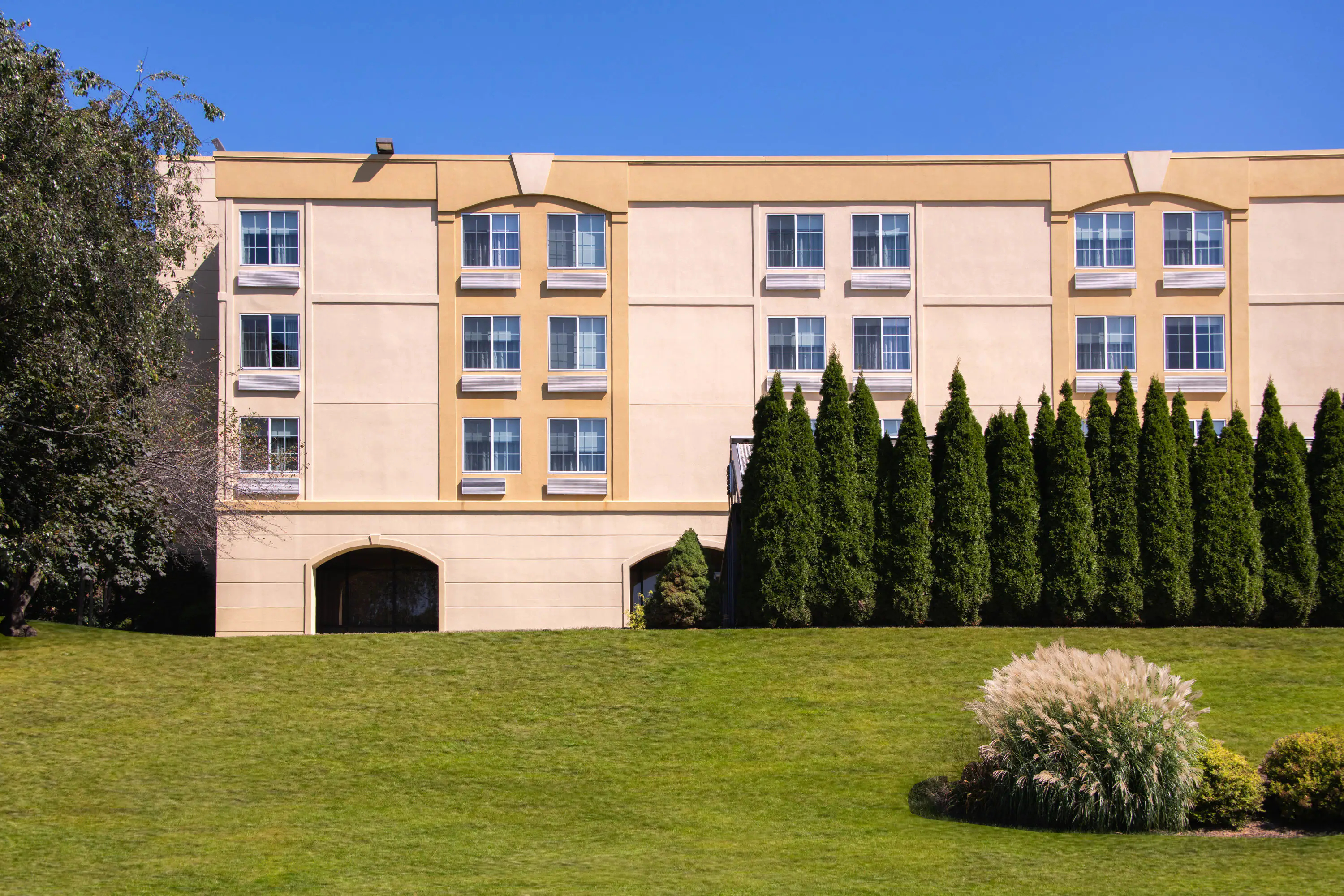 Baymont by Wyndham White Plains - Elmsford-官方