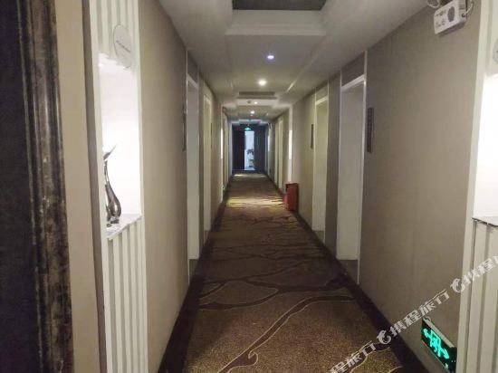 晨龙168酒店(怀化东站店)