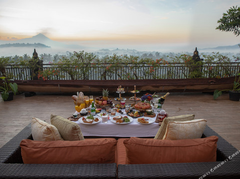 普拉塔莱波洛布多度假温泉酒店