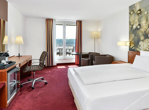 海登海姆酒店住宿-海登海姆NH酒店