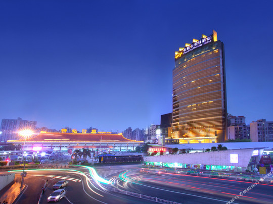 来魅力假日酒店