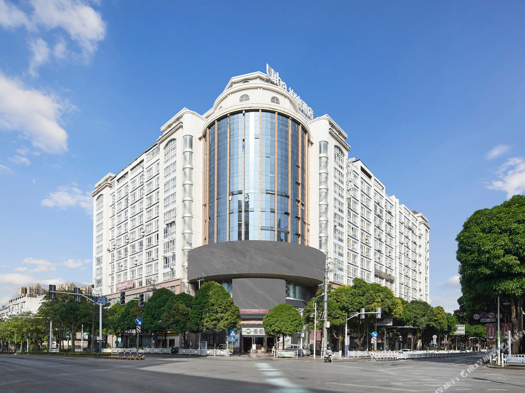 柏纳酒店(百色起义纪念园解放街店)主图