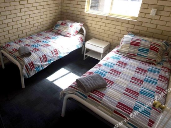 The Shiralee - Hostel Room Type - Twin Room
