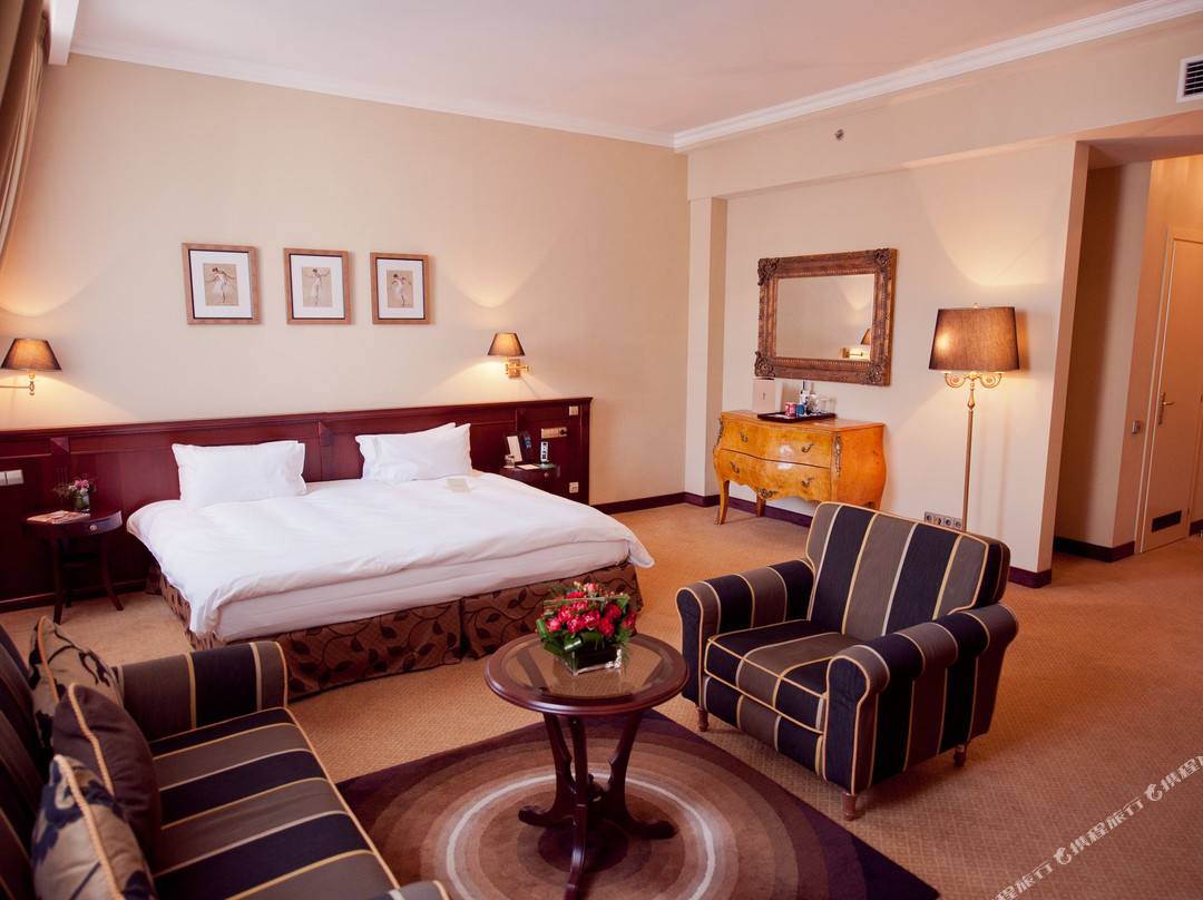 基辅酒店住宿-Opera Hotel