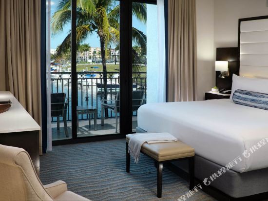 Naples Bay Resort & Marina Room Type - King Superior Room Waterway View