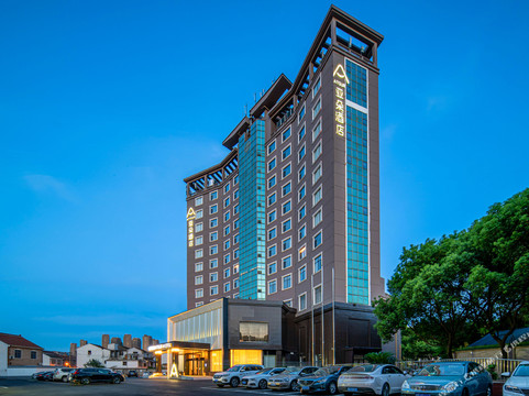 无锡南长街塘南路亚朵酒店主图